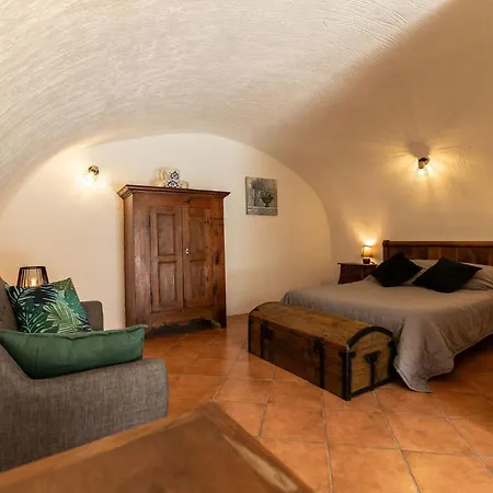 Les Monteils Bed & Breakfast Grospierres