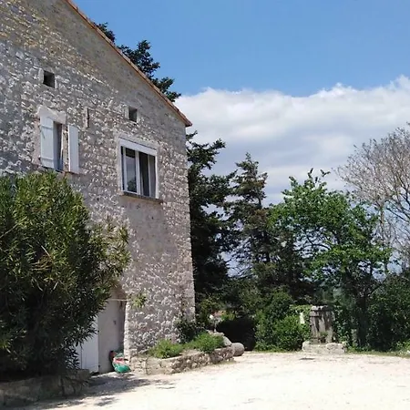 Les Monteils Bed & Breakfast Grospierres